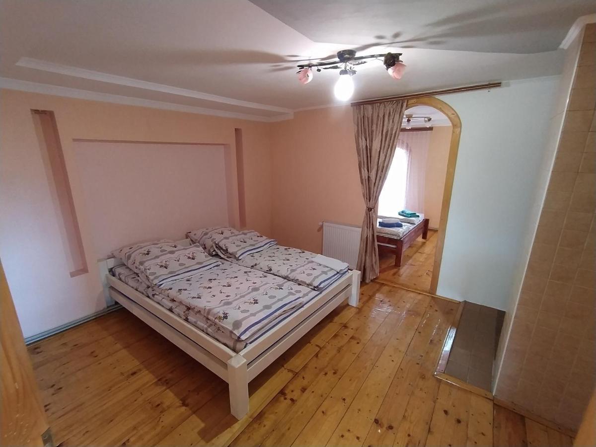 Guest House 艾兹基 外观 照片