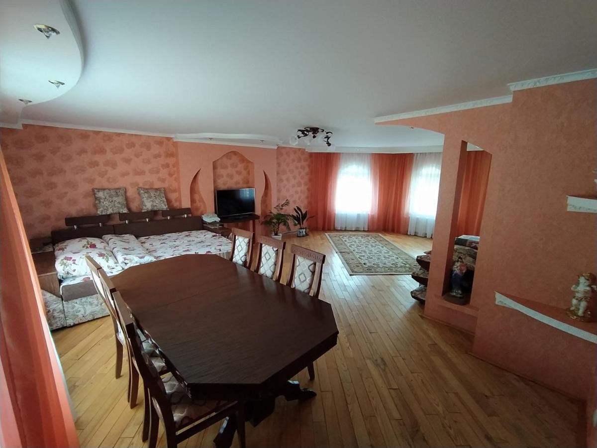 Guest House 艾兹基 外观 照片
